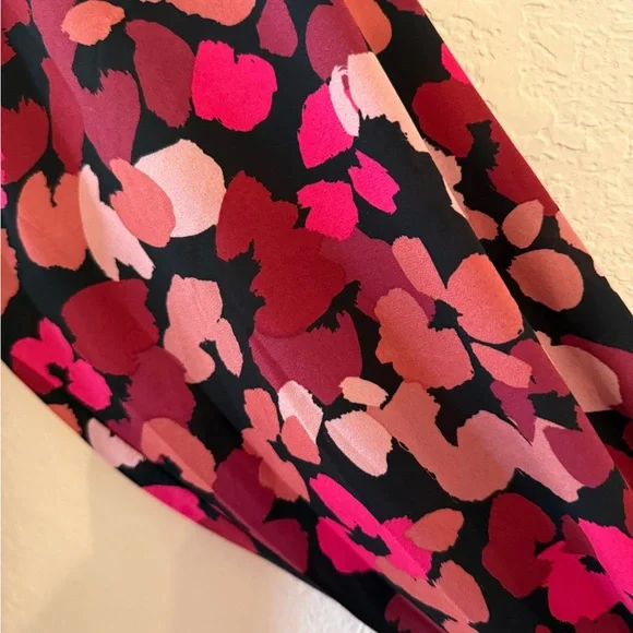 Zac & Rachel Black Pullover with Pink Floral Print Sleeves - Picture 3 of 7